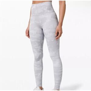 Lululemon White Camo‎ Wunder Under Leggings Size 4